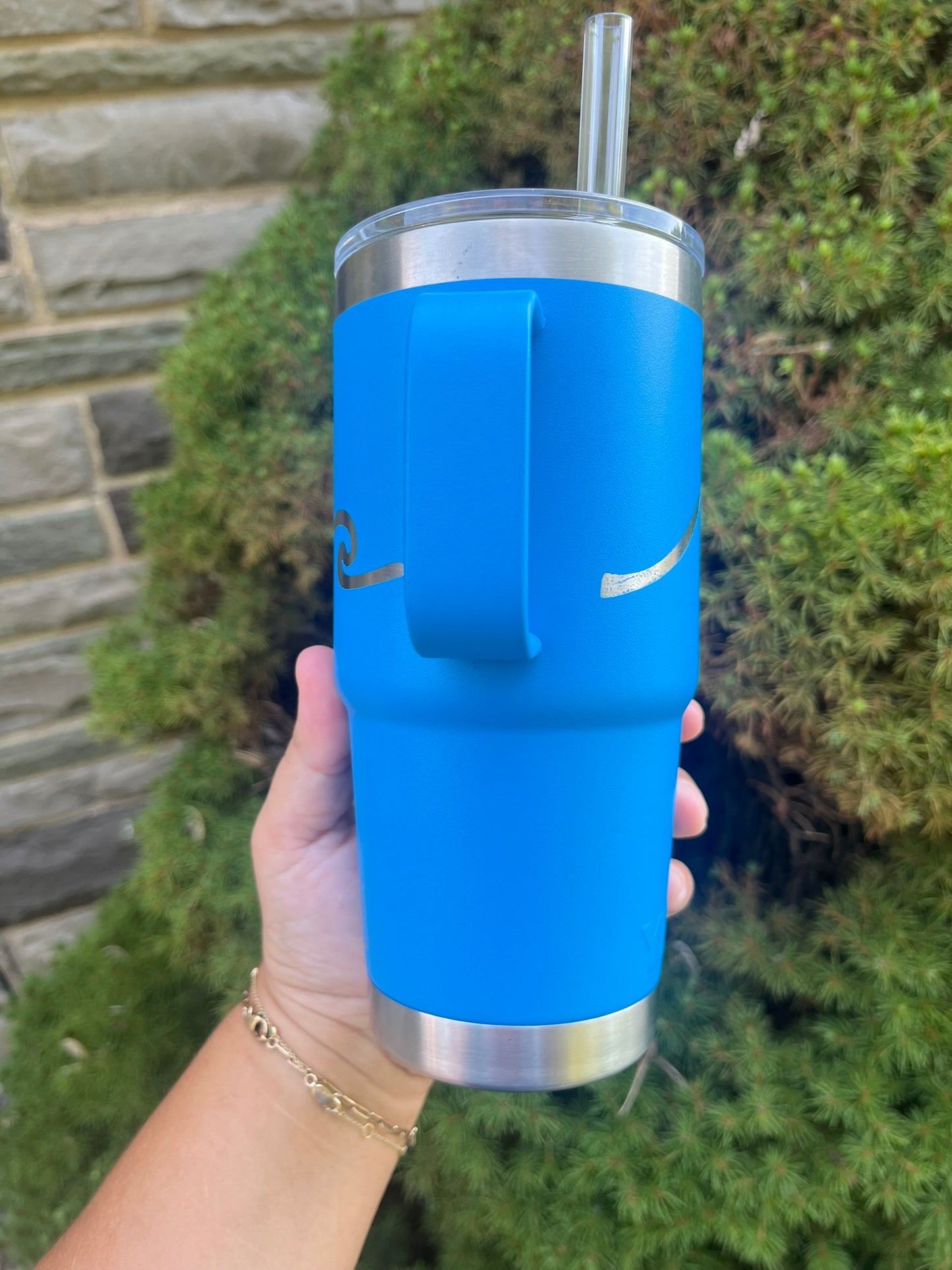 Blue 25oz. Yeti Wave Tumbler